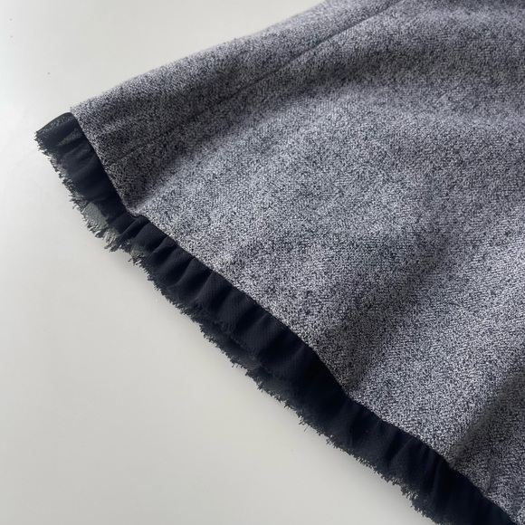 Vintage White House Black Market Gray Lace Trim Flare Skirt - Picture 3 of 7